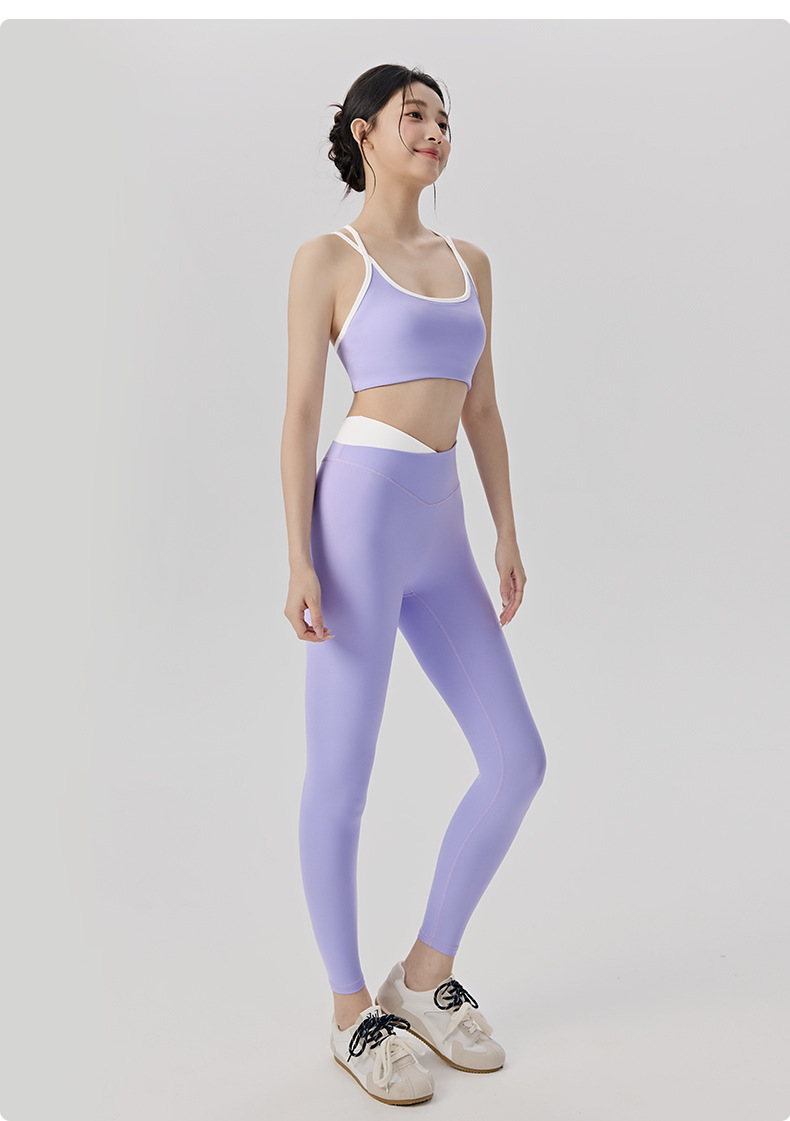 Seamless Color-Block Nude-Feel Yoga Set Custom Available