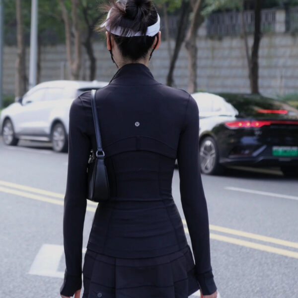 02-2-1.jpg Stand-Collar Gold-Zip Slim Yoga Jacket – High-Stretch Long-Sleeve Shaping Activewear Cardigan OEM Wholesale