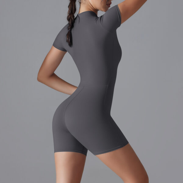 c03-9-1.jpg Short-Sleeve Yoga Bodysuit One-Piece – Zipper Summer Dance Fitness Jumpsuit with Shorts OEM Wholesale