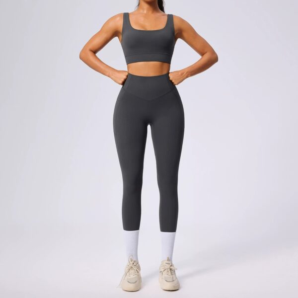 c09-8-1.jpg Slim-Fit Tummy-Control Yoga 2-Piece Set – Pockets High-Waisted Workout Set (OEM / Wholesale)