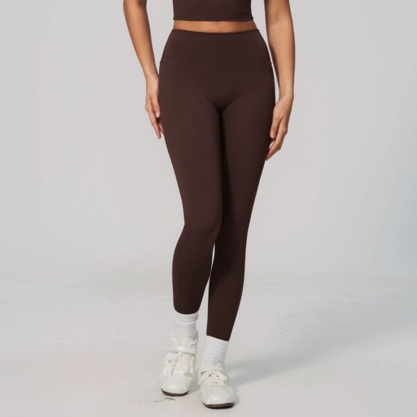 c12-1-1.jpg High-Waisted Scrunch-Bum Quick-Dry Yoga Leggings – Seamless Tummy Control (OEM / Wholesale)