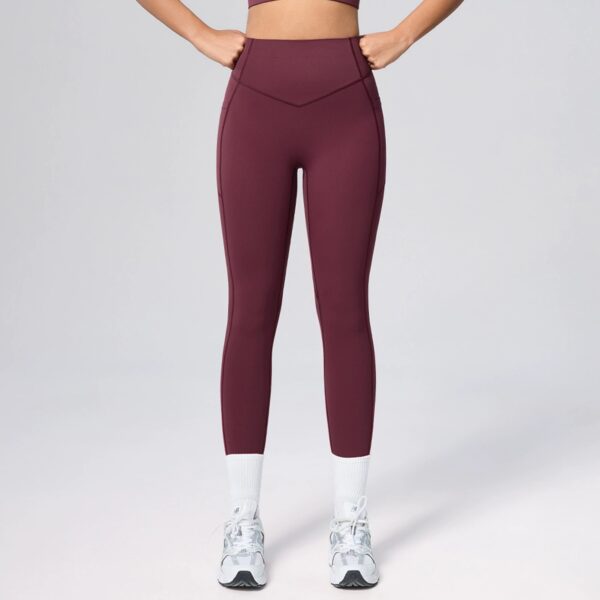 c28-1.jpg Slim-Fit Tummy-Control Yoga 2-Piece Set – Pockets High-Waisted Workout Set (OEM / Wholesale)
