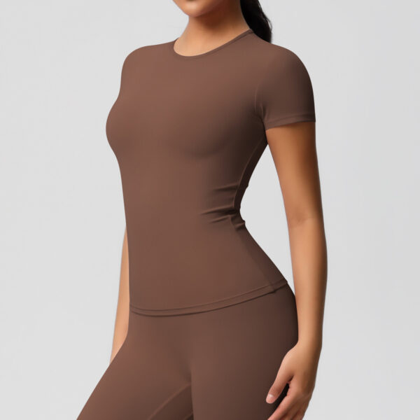 img_035-1.jpg Short-Sleeve Yoga Top – Quick-Dry Breathable (7103 Series) OEM Wholesale