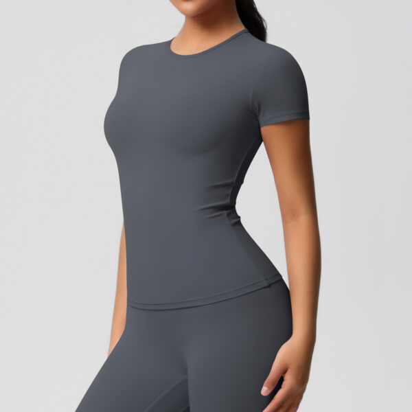 img_040-1.jpg Short-Sleeve Yoga Top – Quick-Dry Breathable (7103 Series) OEM Wholesale