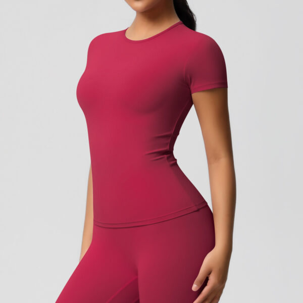img_043-1.jpg Short-Sleeve Yoga Top – Quick-Dry Breathable (7103 Series) OEM Wholesale