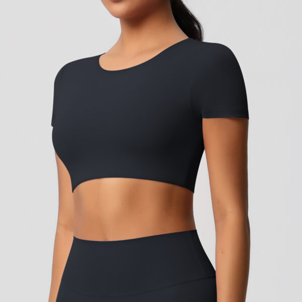 img_056-1.jpg Short-Sleeve Yoga Top – Everyday Performance Tee (7105 Series) OEM Wholesale