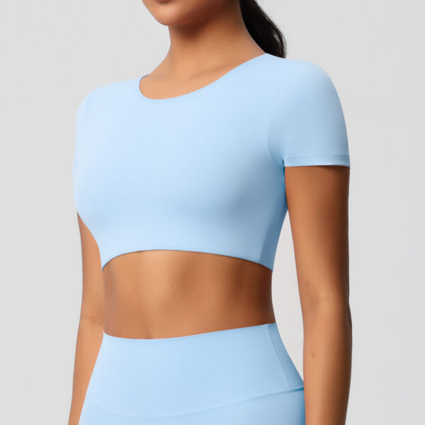 img_062-1.jpg Short-Sleeve Yoga Top – Everyday Performance Tee (7105 Series) OEM Wholesale